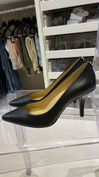 Título do anúncio: Sapato Scarpin michael kors 36cm Preto