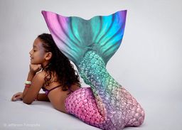 Bela Peixinha e as mais belas caudas de sereia