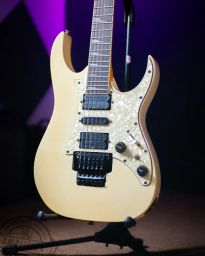 https://img.olx.com.br/thumbs256x256/19/197550277212316.jpg