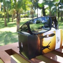 Título do anúncio: Oculos de sol Mormaii amazonia preto brilho lentes cinzas