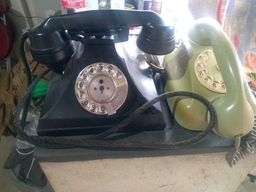 Título do anúncio: Dois Aparelhos de Telefone Antigos