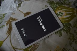 Título do anúncio: Tablet Samsung Tab E 9.6pol  3g Sm-t561m Branco