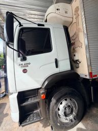 https://img.olx.com.br/thumbs256x256/20/204665652705976.jpg