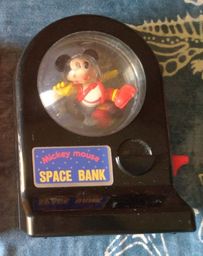 Título do anúncio: Brinquedo Mickey Mouse Toy Box, Space Bank. Relíquia. Usado. Ler toda descrição. 