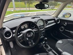 https://img.olx.com.br/thumbs256x256/20/207518759844791.jpg