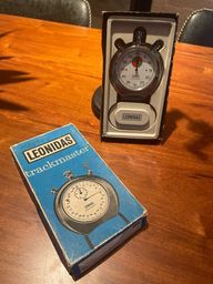 Título do anúncio: Cronômetro Analógico Vintage (relíquia, funciona)