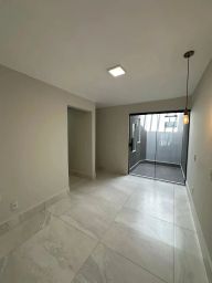 https://img.olx.com.br/thumbs256x256/20/208597517204468.jpg
