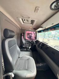 https://img.olx.com.br/thumbs256x256/20/208675535781160.jpg