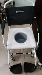 Título do anúncio: Cadeira de rodas multiuso 