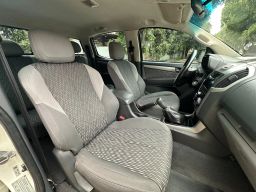 https://img.olx.com.br/thumbs256x256/20/209602083419748.jpg