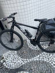 Título do anúncio: Bicicleta Aro 29 - Excelente estado (2 meses de uso) 
