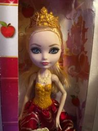 Ever After High Apple White Royally Ever After - Hobbies e coleções -  Parque Gerassi, Santo André 1240467929