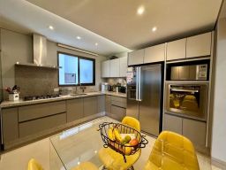 https://img.olx.com.br/thumbs256x256/21/210552524742301.jpg
