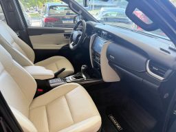 https://img.olx.com.br/thumbs256x256/21/212679081870937.jpg