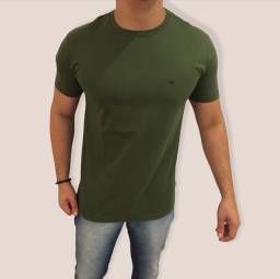 Título do anúncio: Camisetas Básicas Verde Musgo Dom Royale