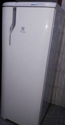 Título do anúncio: Refrigerador Electrolux RFE39