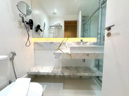 https://img.olx.com.br/thumbs256x256/21/217568871524526.jpg