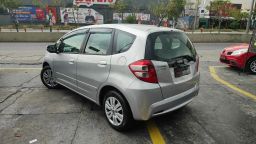 https://img.olx.com.br/thumbs256x256/21/217605451792811.jpg