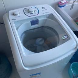 Título do anúncio: Máquina de lavar Electrolux 8kg 