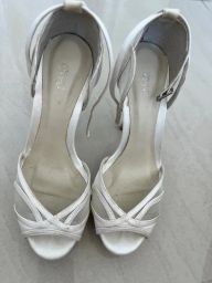 https://img.olx.com.br/thumbs256x256/22/220465217997587.jpg