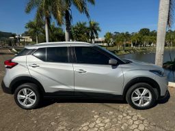 https://img.olx.com.br/thumbs256x256/22/220630293959180.jpg