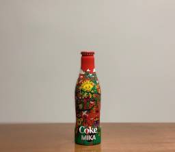 Título do anúncio: Garrafa Coca Cola - Coke Mika ( França )