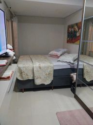 https://img.olx.com.br/thumbs256x256/22/221560630306343.jpg