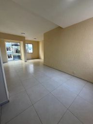 https://img.olx.com.br/thumbs256x256/22/221572396977307.jpg