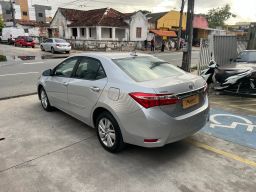 https://img.olx.com.br/thumbs256x256/22/221674433899402.jpg