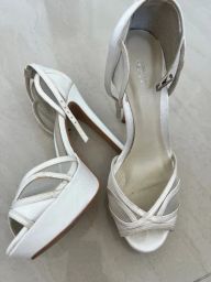 https://img.olx.com.br/thumbs256x256/22/222437571029620.jpg