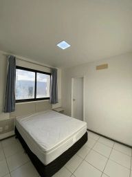 https://img.olx.com.br/thumbs256x256/22/222557402283548.jpg