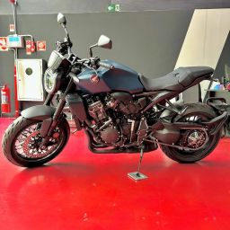 https://img.olx.com.br/thumbs256x256/22/223519133709025.jpg