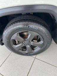 https://img.olx.com.br/thumbs256x256/22/223551765650410.jpg