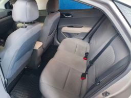 https://img.olx.com.br/thumbs256x256/22/223651927960715.jpg