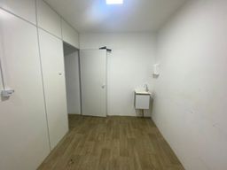 https://img.olx.com.br/thumbs256x256/22/224215798929737.jpg