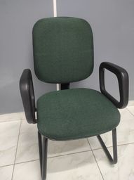 Título do anúncio: Cadeiras Diretor Pé Continuo - Cor Verde