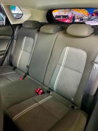 https://img.olx.com.br/thumbs256x256/22/224698300663139.jpg