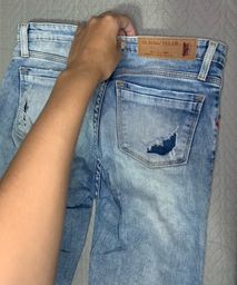 Título do anúncio: Calça jeans rasgada Damyller tam 38