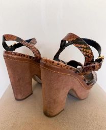 https://img.olx.com.br/thumbs256x256/22/225680284832179.jpg