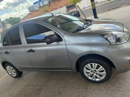 https://img.olx.com.br/thumbs256x256/22/226514635195389.jpg