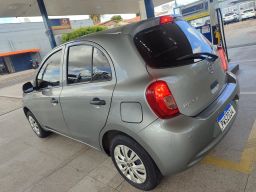 https://img.olx.com.br/thumbs256x256/22/226572159231558.jpg