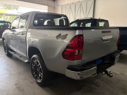 https://img.olx.com.br/thumbs256x256/22/226604568078948.jpg