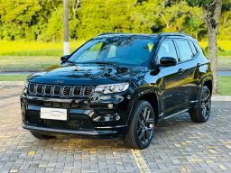 https://img.olx.com.br/thumbs256x256/22/226626632043627.jpg
