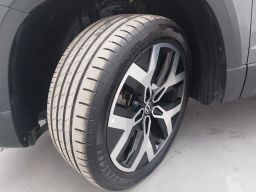 https://img.olx.com.br/thumbs256x256/22/226677666584428.jpg