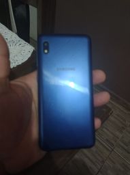 Título do anúncio: Vendo celular A10 da Samsung 