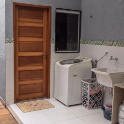https://img.olx.com.br/thumbs256x256/22/227353775717892.jpg