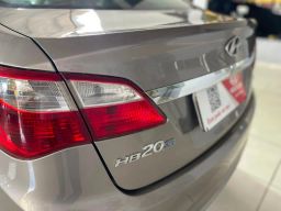https://img.olx.com.br/thumbs256x256/22/227605430726615.jpg