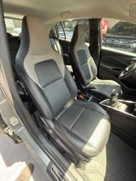 https://img.olx.com.br/thumbs256x256/22/227692687624638.jpg