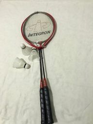 Título do anúncio: Raquete de badminton 