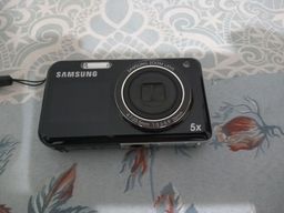 Título do anúncio: Vendo máquina fotográfica Samsung 200 Reais 